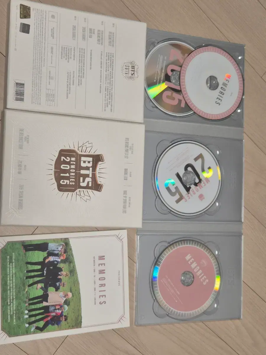 방탄소년단 BTS 메모리즈 2015 DVD | 브랜드 중고거래 플랫폼, 번개장터 방탄소년단 BTS 메모리즈 2015 DVD | 브랜드 중고거래 플랫폼, 번개장터